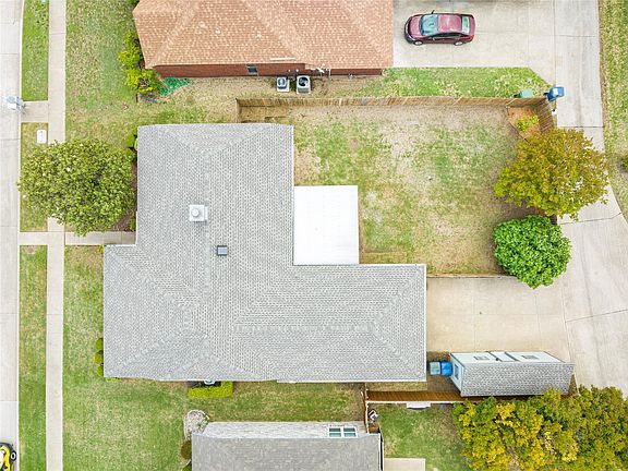 4th image of 2205 Orchard Trl