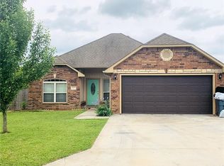 517 Black Creek Ln, Hackett, AR 72937