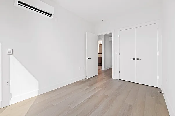 Rented by REAL New York | media 34