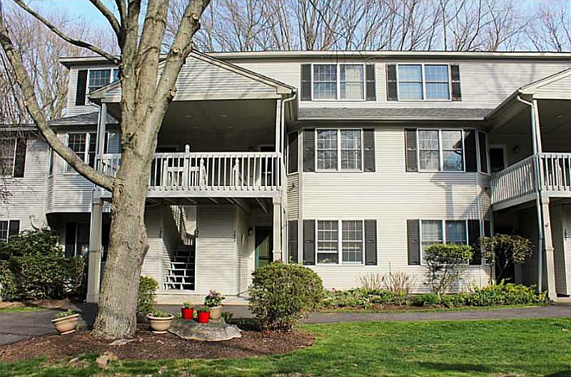1st image of 126 Trellis Dr