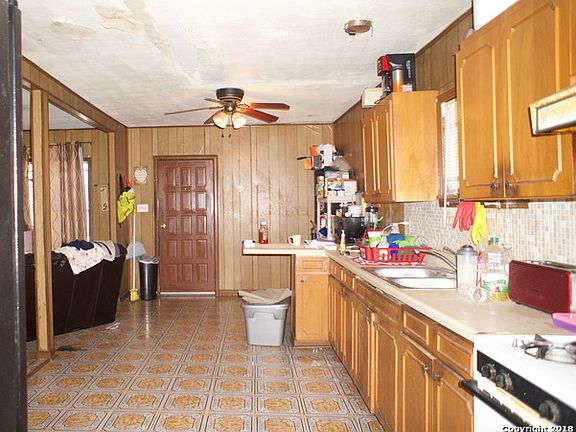 4th image of 2282 Hays St
