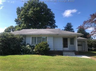 178 Layne St, New Haven, WV 25265