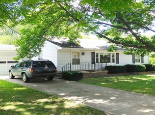 925 12th St, West Des Moines, IA 50265