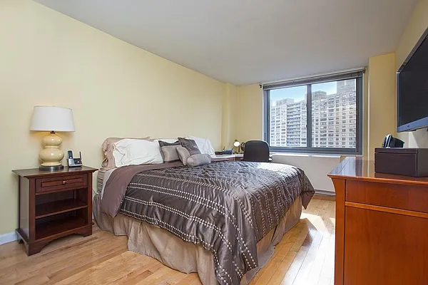 Sold by Keller Williams NYC | media 3