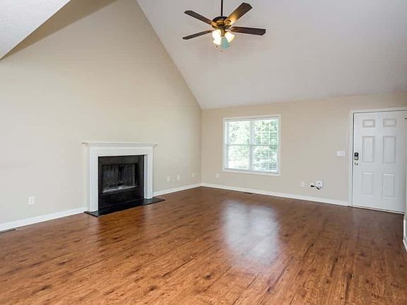 2nd image of 131 Turners Grove Ln
