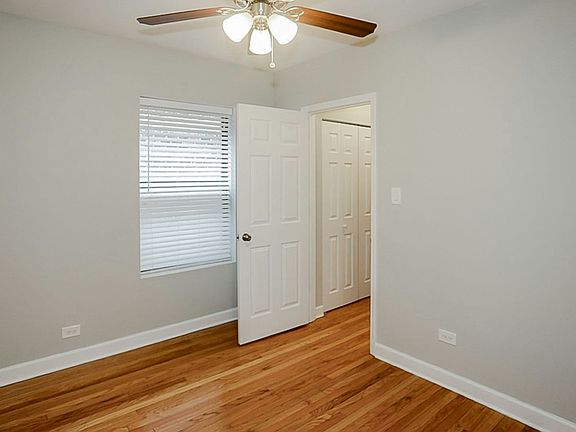 5th image of 516-17 W Cornelia Ave #220