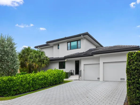 2400 NE 27th Avenue, Fort Lauderdale, FL 33305