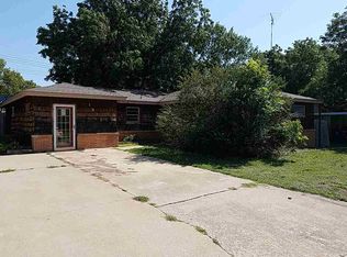 1811 W Walnut Ave, Duncan, OK 73533