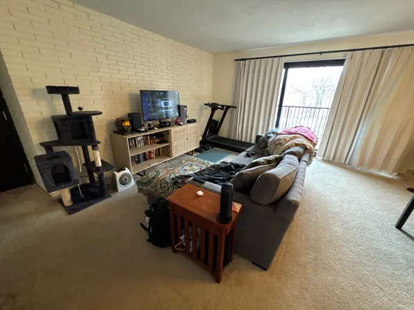 46 Marion St #5C, Brookline, MA 02446