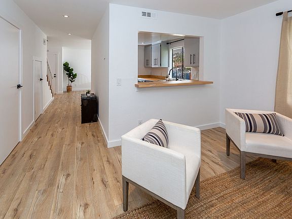 5th image of 2640 Dalton Ave #2