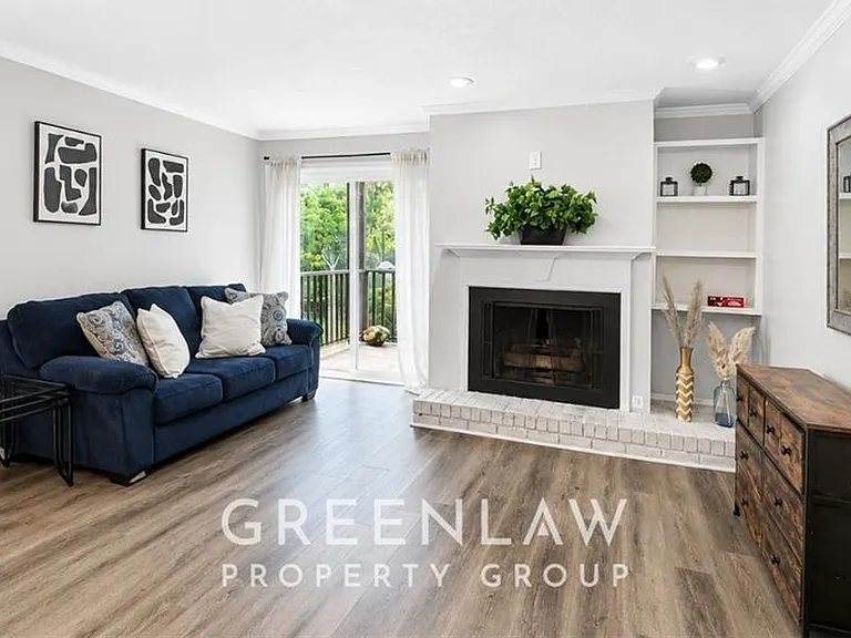 3885 Cedar Cir — Photo 6