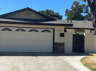 1309 Cardinal St, Los Banos, CA 93635