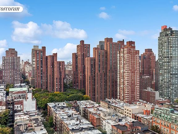 4th image of 400 E 90th St Penthouse A