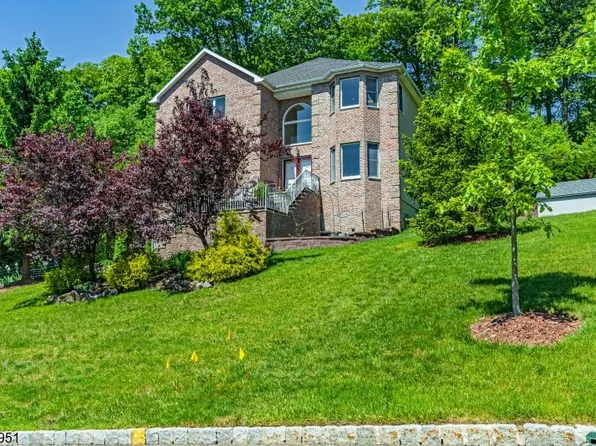 20 Eventide Ct, Parsippany-Troy Hills Twp., NJ 07950