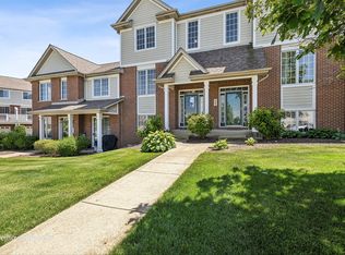 15750 Scotsglen Rd, Orland Park, IL 60462