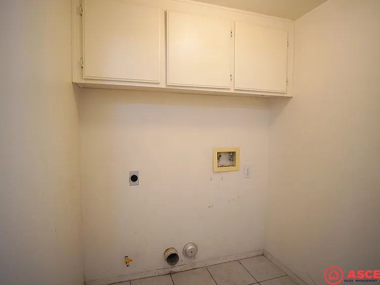 10801 Galway Bay Dr — Photo 4