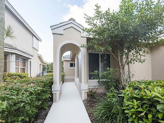 4th image of 2917 Myrtle Oak Cir #2917