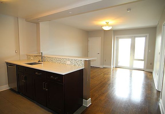 2nd image of 2388 31st St APT 7D