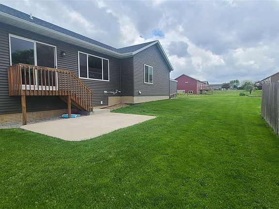 4th image of 503 Grant Avenue Cir