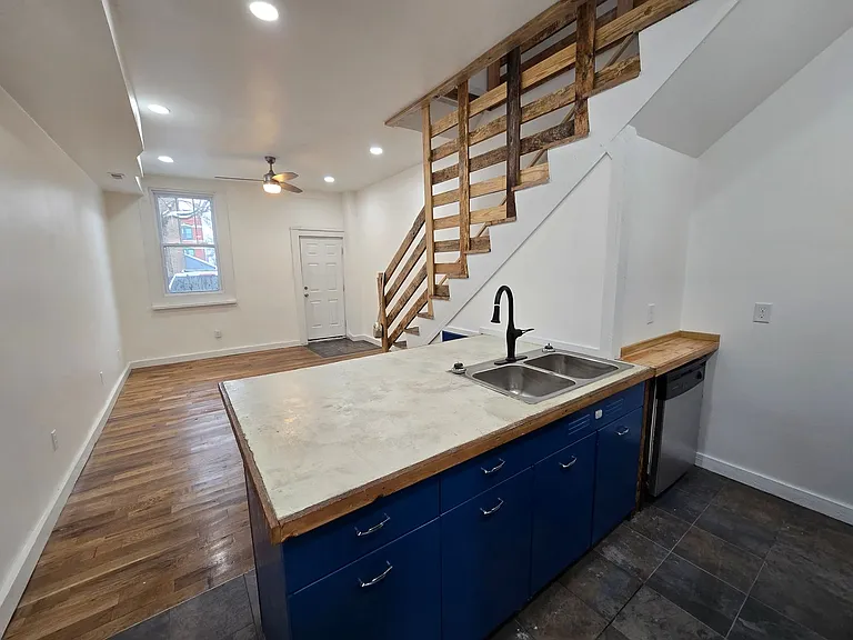 658 State Ave — Photo 6