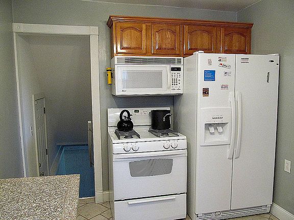 5th image of 1858 W 47th St