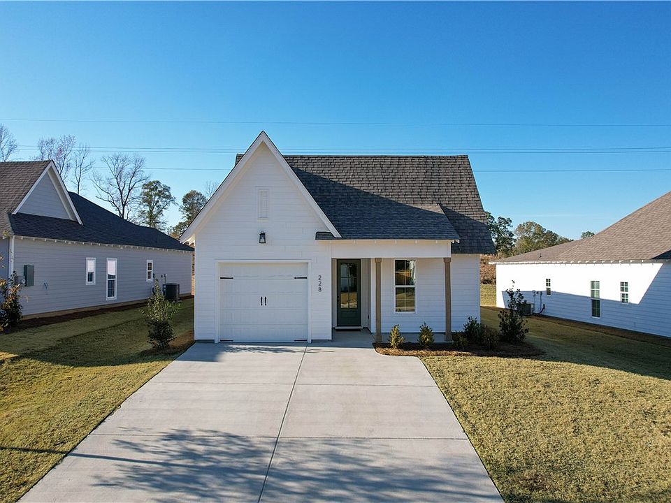 1st image of 108 Hunters Way