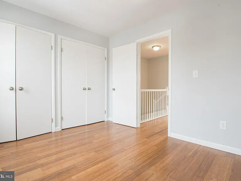 7840 Liberty Springs Cir — Photo 17