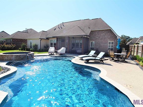 2nd image of 40270 Buchanan Ct
