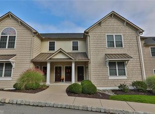 1139 Meadow Lark Way, Bethlehem, PA 18015