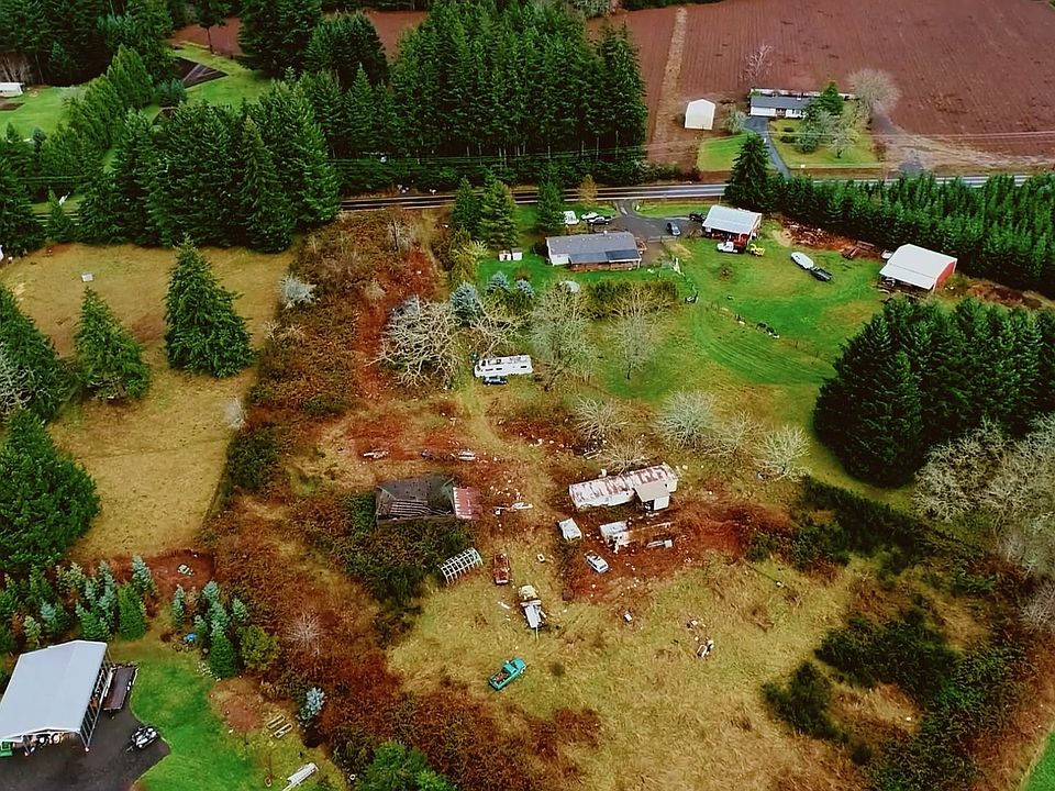 2nd image of 23995 S Springwater Rd