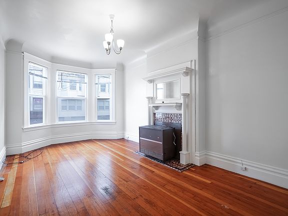 2nd image of 170A Julian Ave