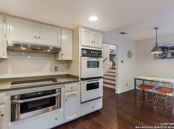 4th image of 2206 Shadow Cliff St