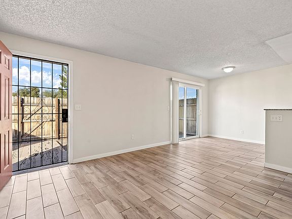 4th image of 3038-3068 N Edith Blvd #3046