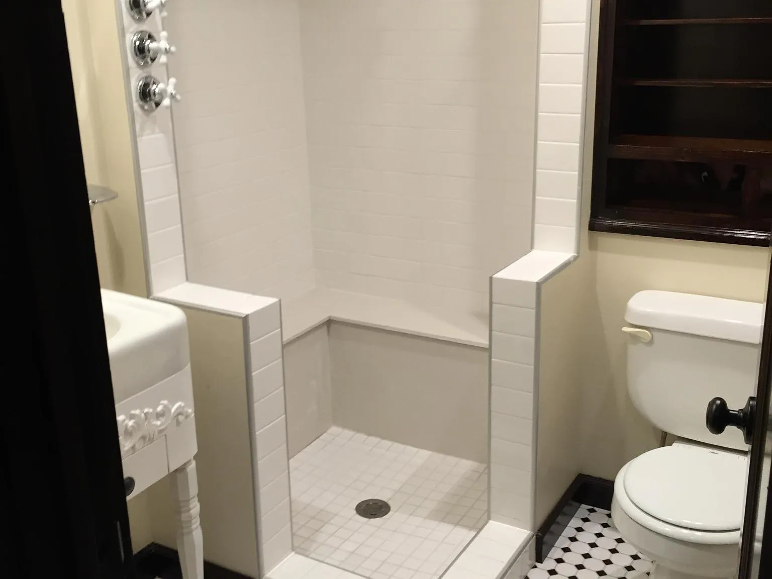 1 bed, 950 sqft, $1,995 — Photo 4