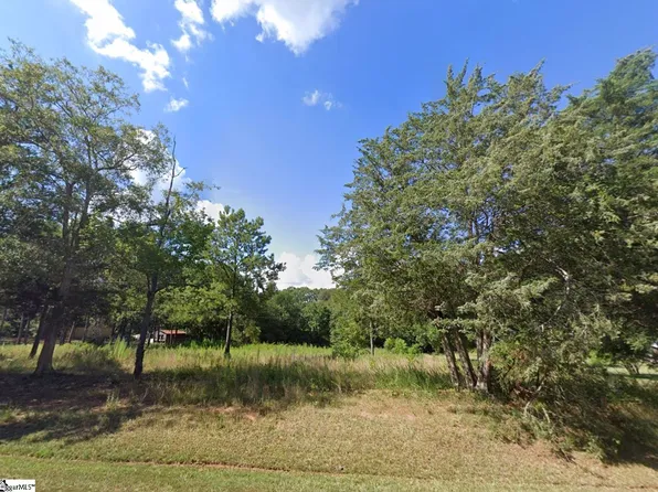 3006 Harris Bridge Rd, Woodruff, SC 29388