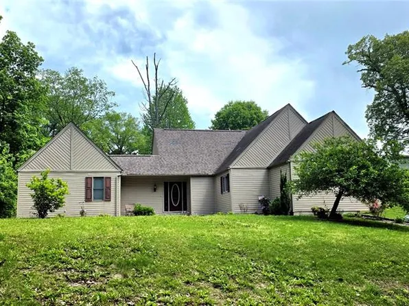 103 Estate Dr, Chester, IL 62233