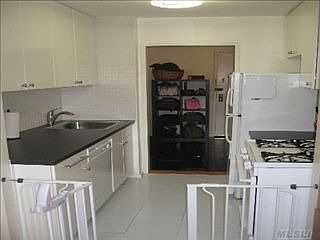 4th image of 17270 Highland Ave APT 8B
