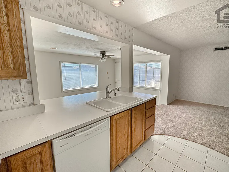 9613 N 55th Dr — Photo 15