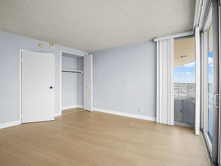 700 E Ocean Blvd #1201 — Photo 14