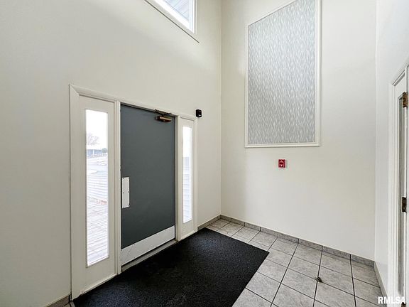 5th image of 2632 W Willowlake Dr APT 611