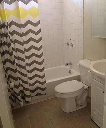 4th image of 802 Sandsprings Dr