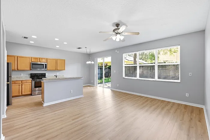 737 Maya Susan Loop — Photo 8