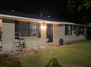 89 Lowe St, West Point, MS 39773