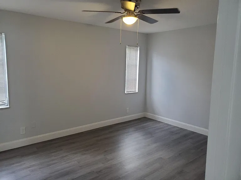 516 NW 53rd St — Photo 13