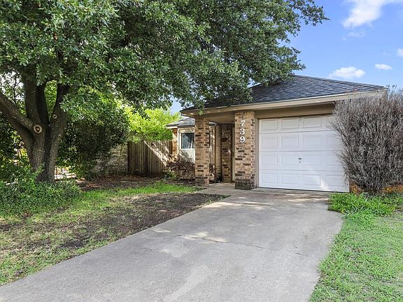 3rd image of 739 Fairwood Pl