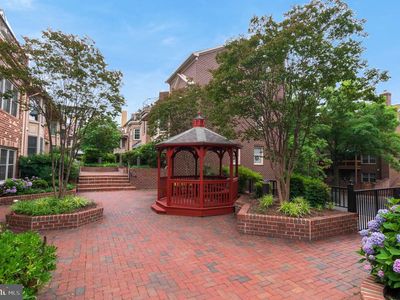 611 N Tazewell St, Arlington, VA, 22203