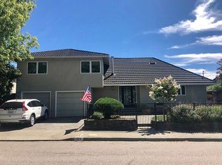 188 Ridgewood Dr, San Rafael, CA 94901