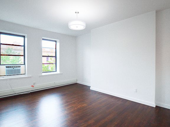 4th image of 210 W 138th St APT 3