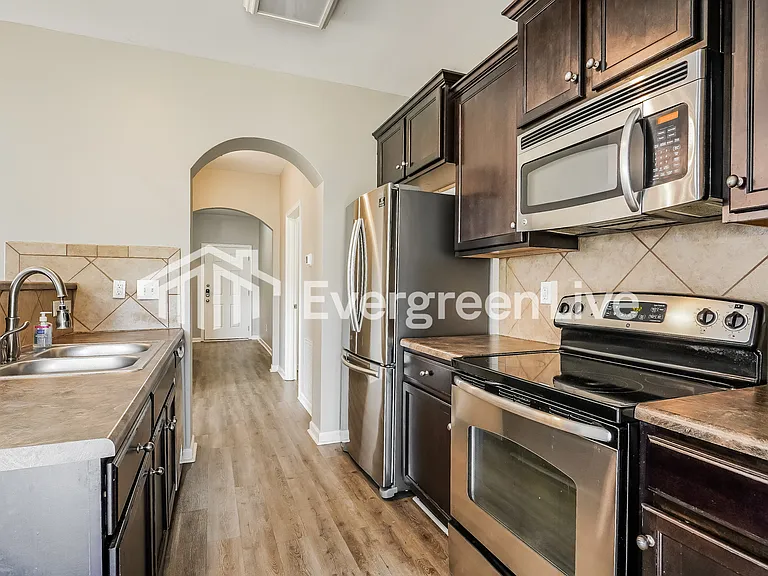 12602 Downing Dr — Photo 7