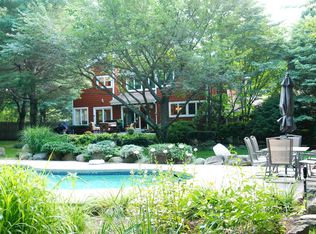 130 Adirondack Dr, East Greenwich, RI 02818